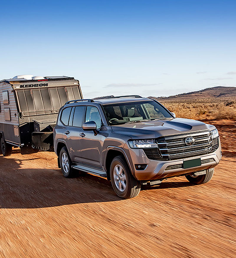 landcruiser-towing-camper-trailer-241025